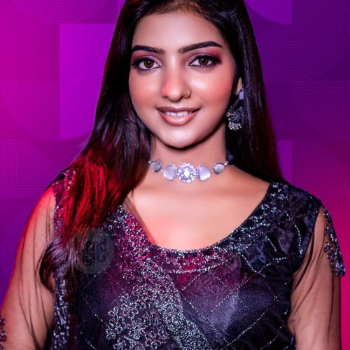 Girl Lara Biography by Trenddigit