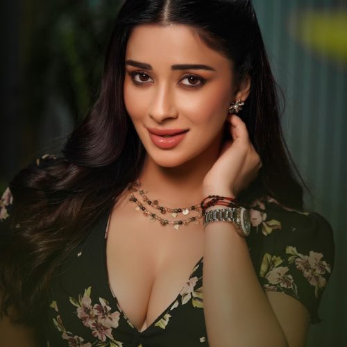 Nyrraa Banerji Biography -Trenddigit